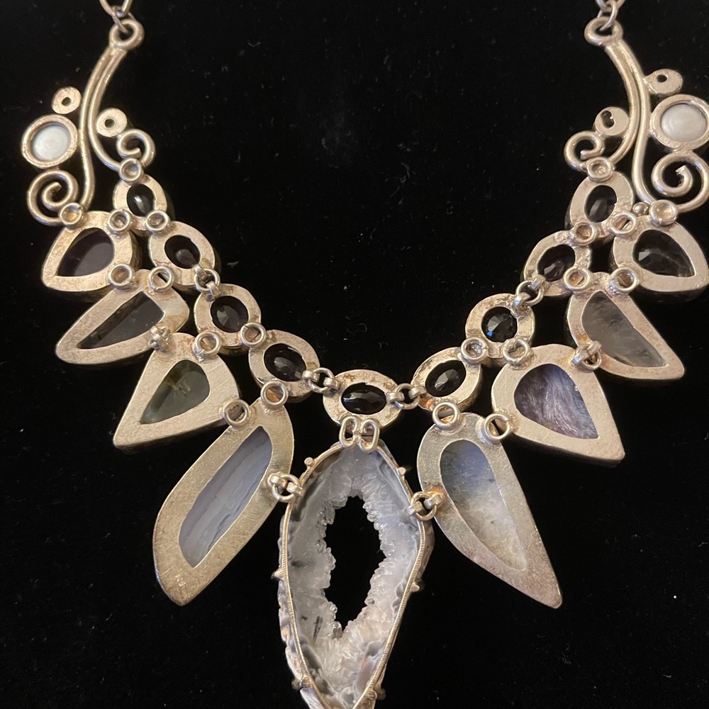 Silver Tone Necklace With Multiple Gem Stones 20” - image 6